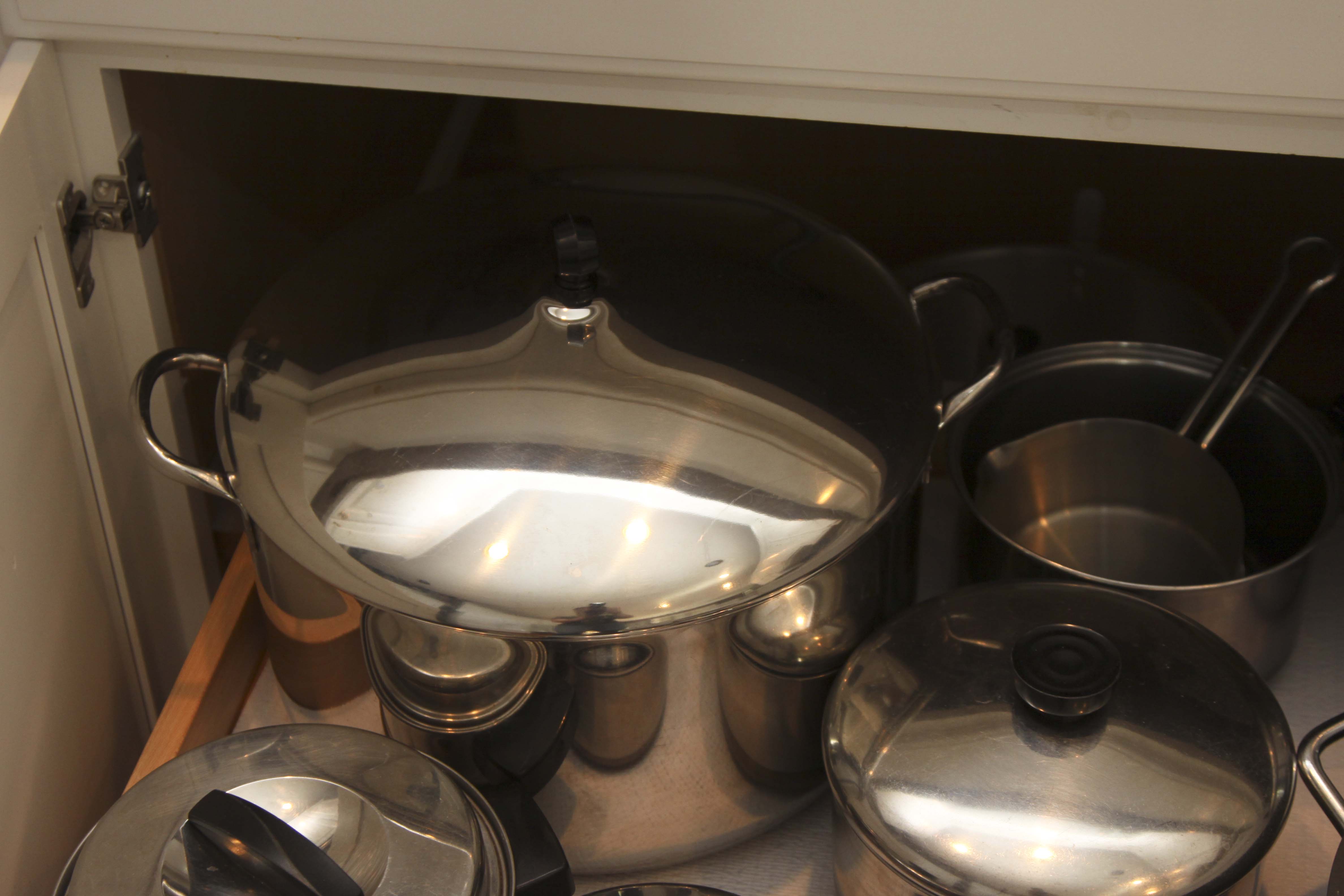 Large Selection of Pots, Pans, and Cookware
