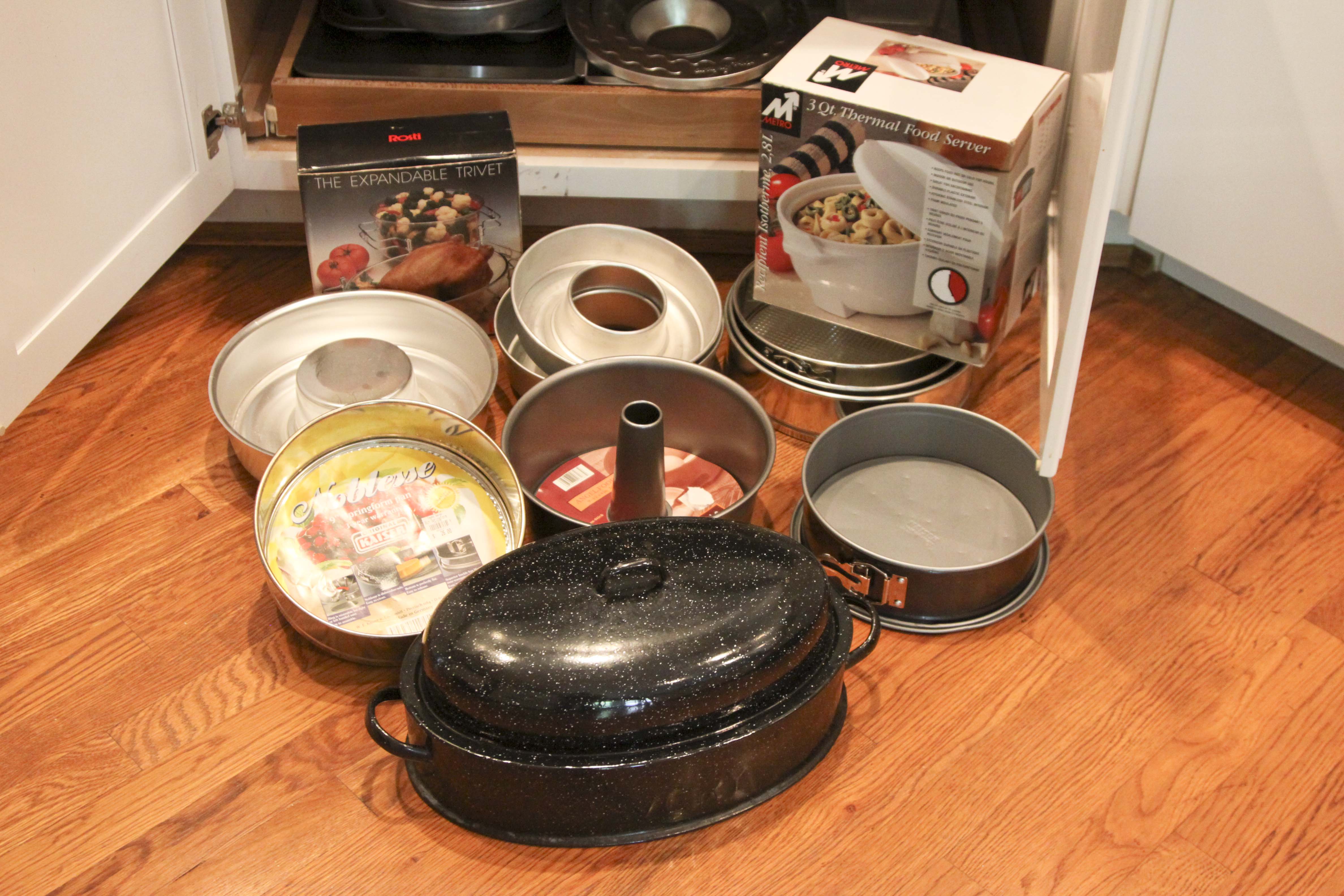 Large Selection of Pots, Pans, and Cookware