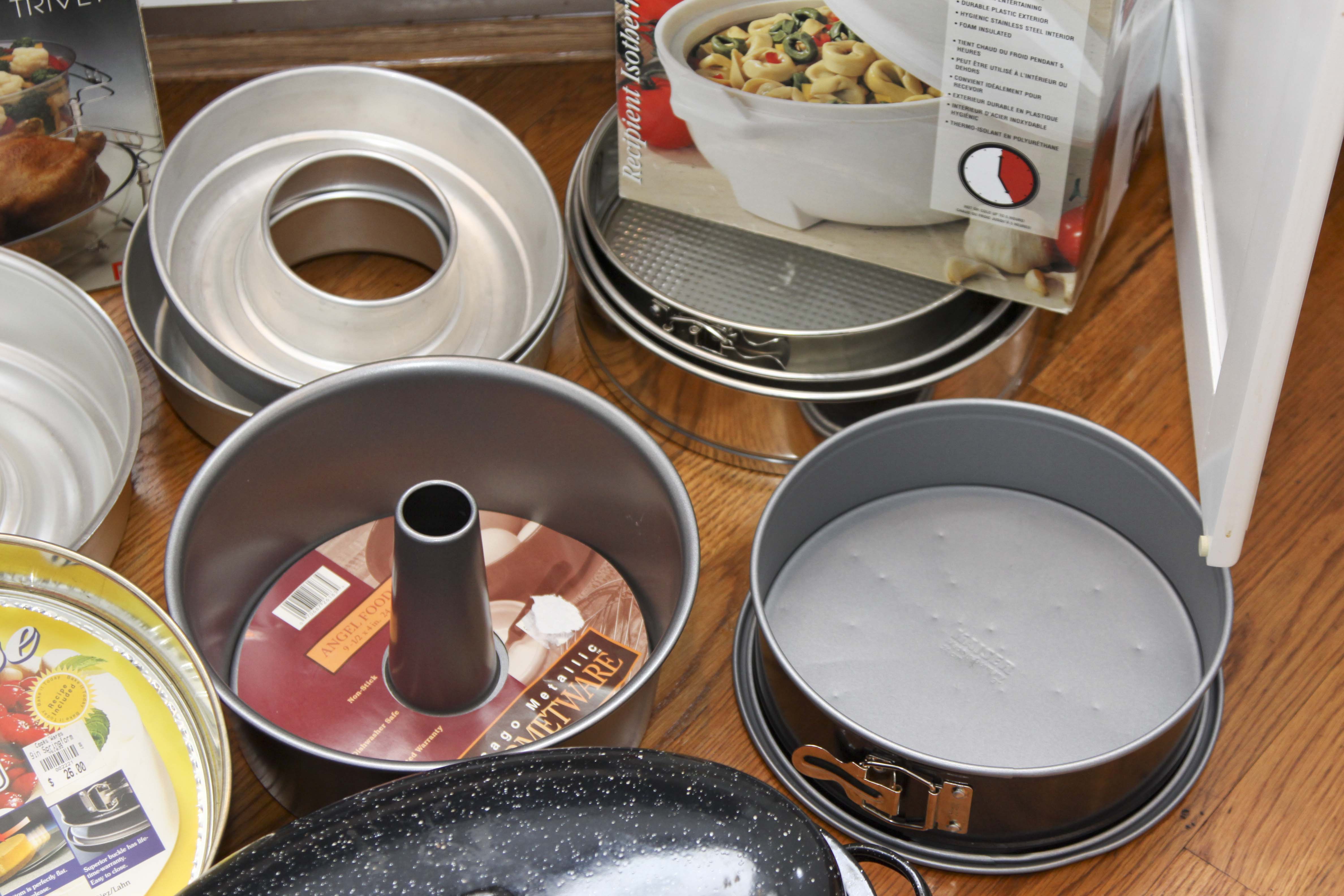 Large Selection of Pots, Pans, and Cookware