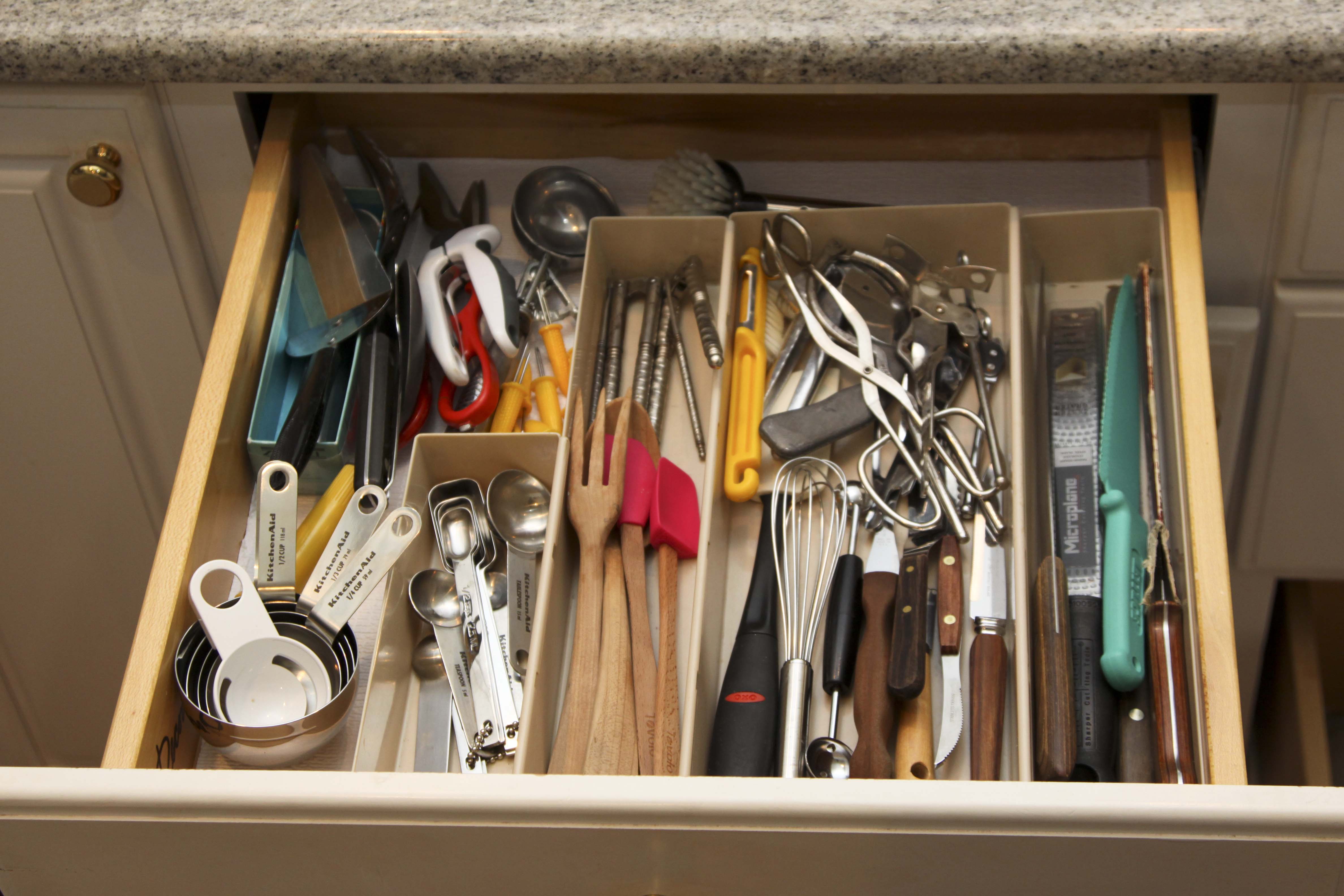 Assorted Kitchen Utensils Including Vintage
