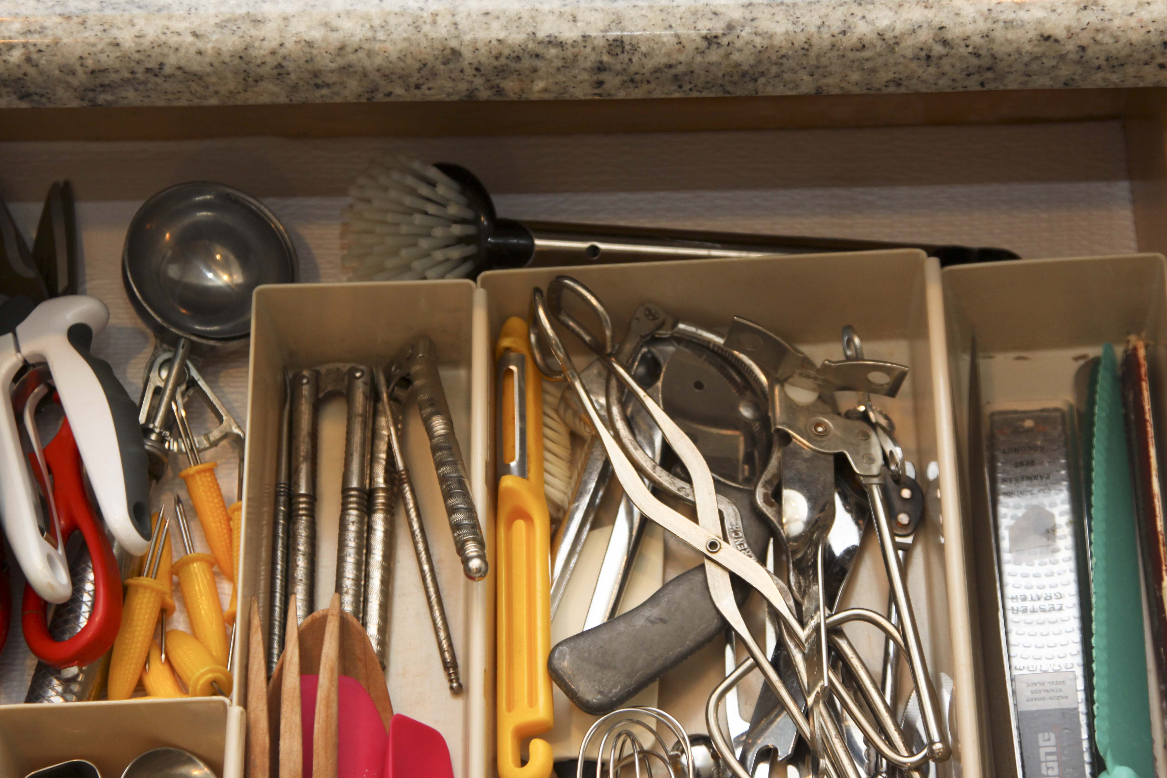 Assorted Kitchen Utensils Including Vintage