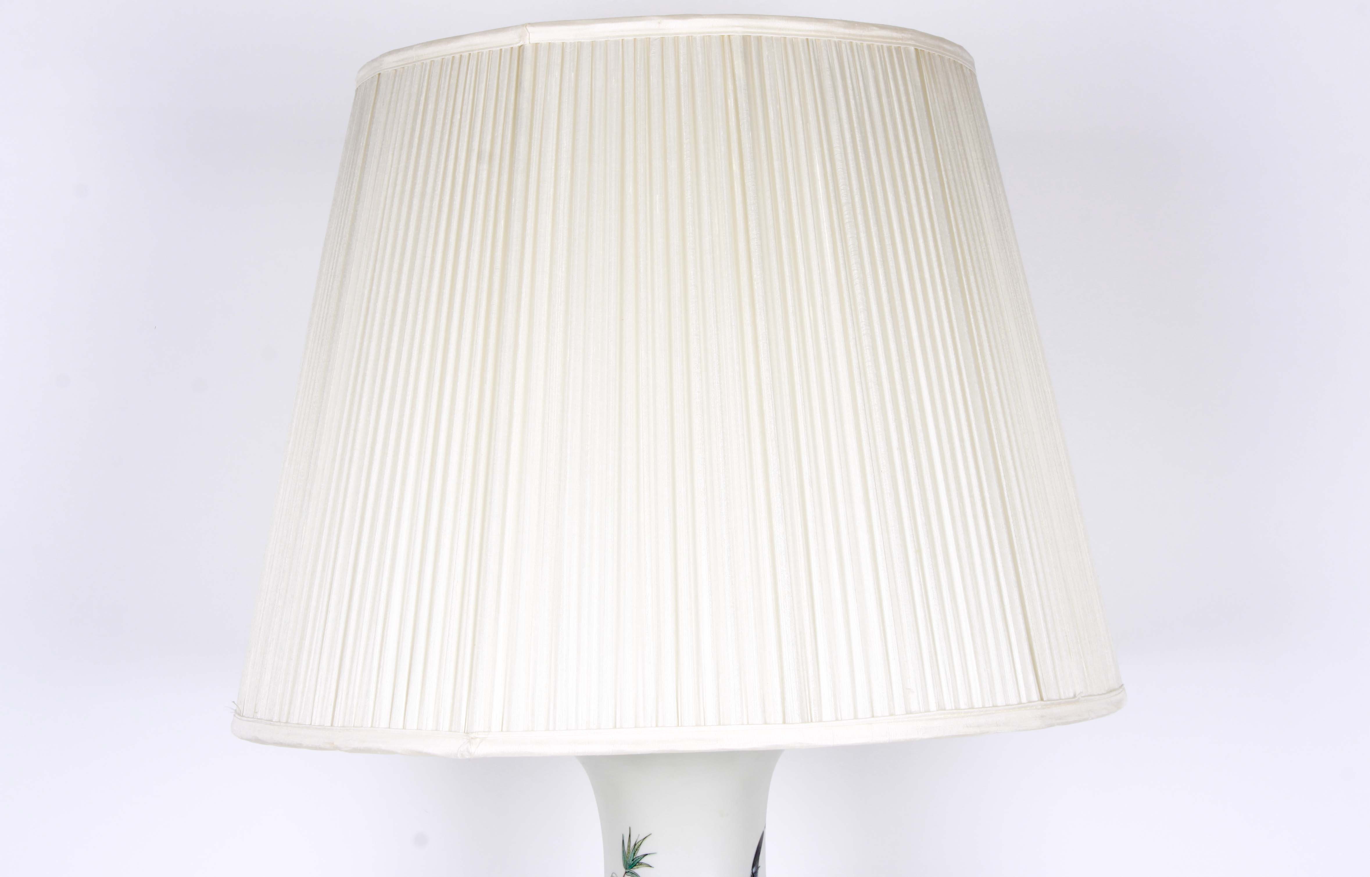 Large Chinese Ceramic Table Lamp