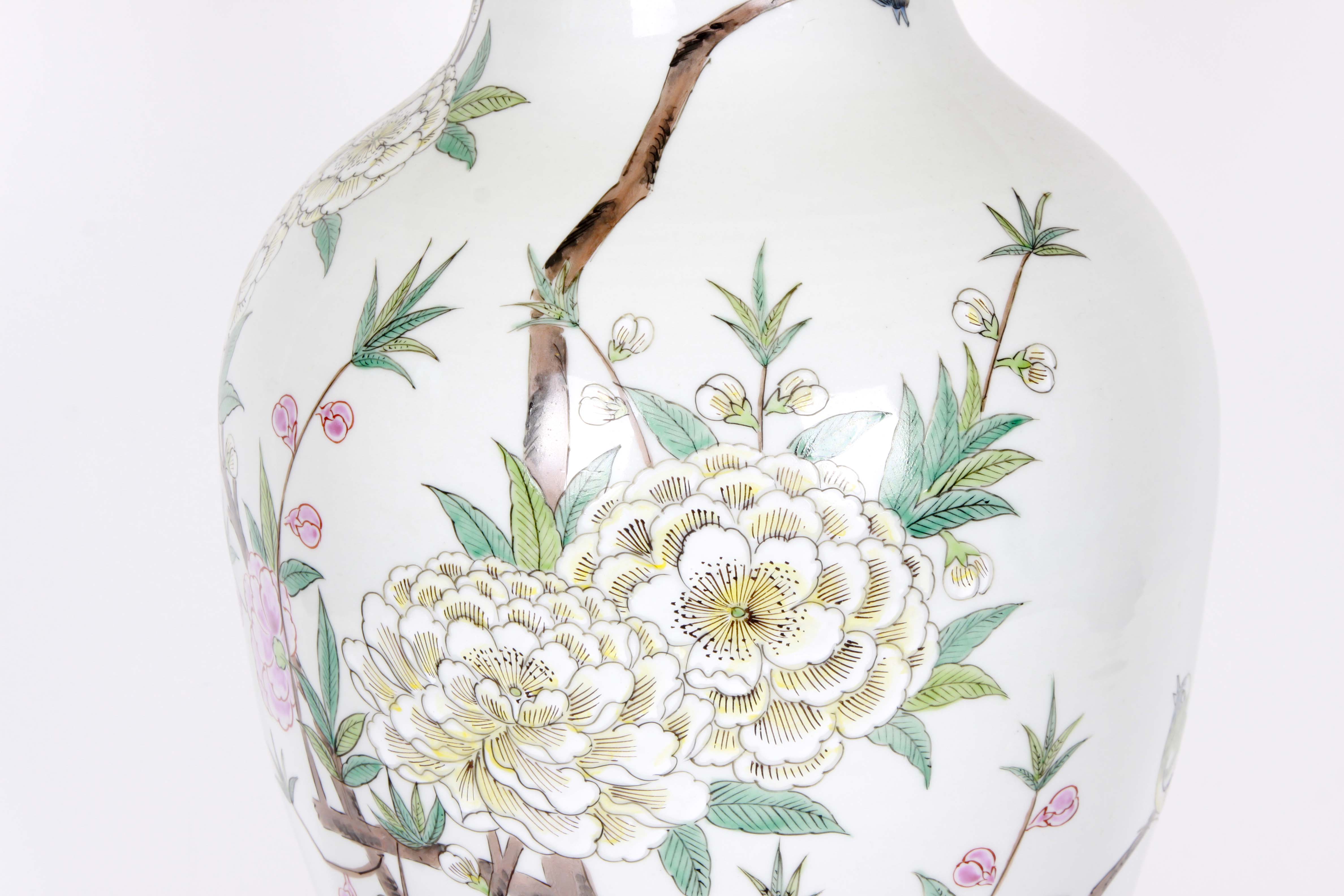 Large Chinese Ceramic Table Lamp