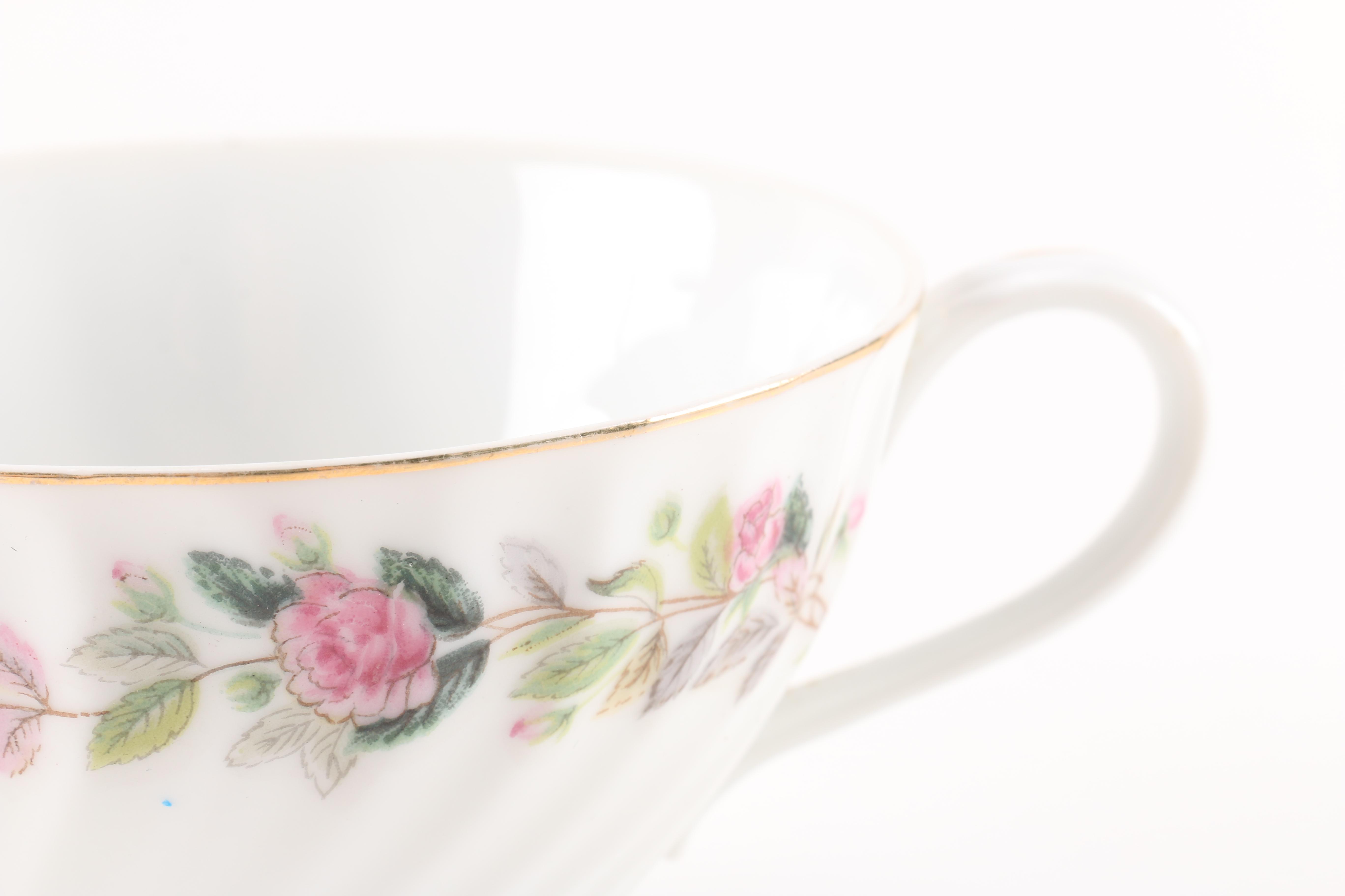 Creative "Regency Rose" Tea Set