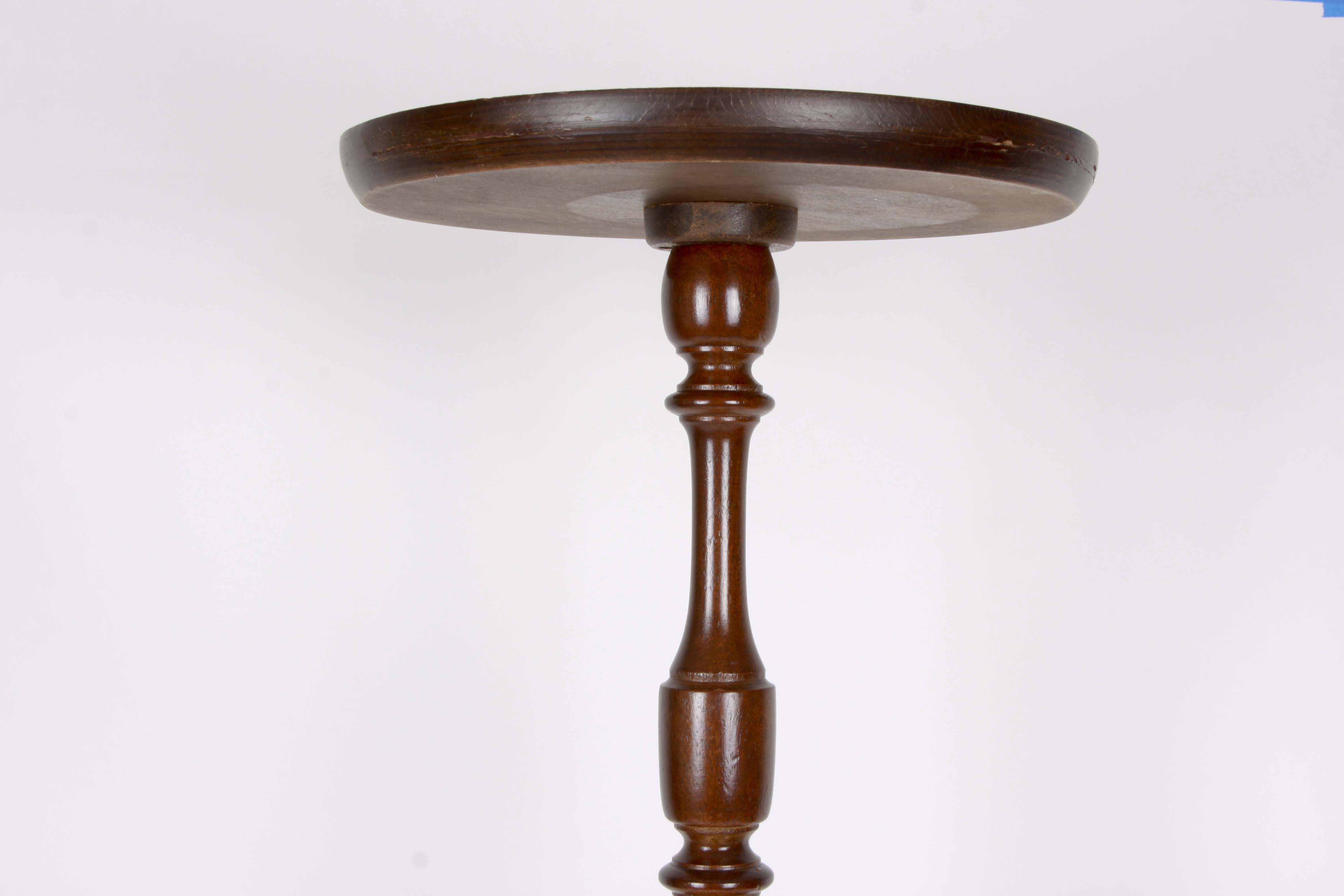 Assorted Floral Decor Including a Lamp and Plant Stand