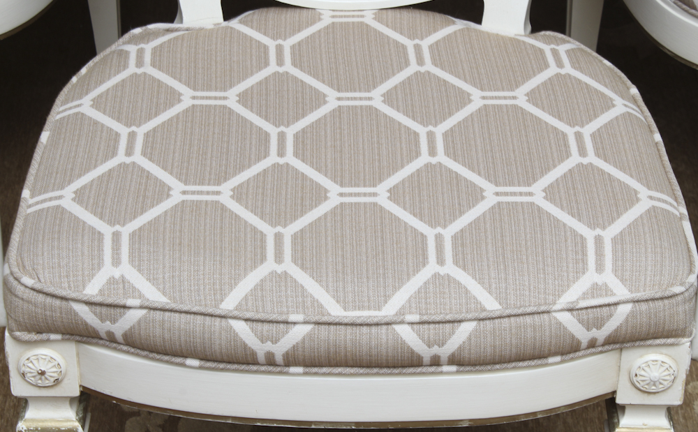 Midcentury Thomasville Provincial Dining Table With Cane Back Chairs