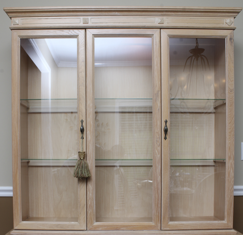 Contemporary China Cabinet