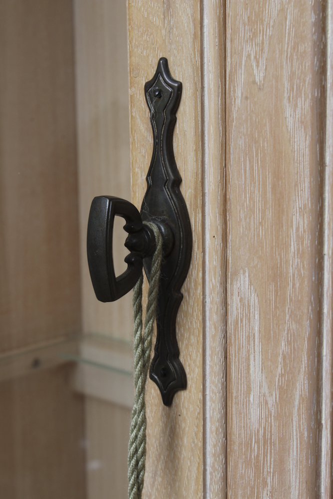 Contemporary China Cabinet