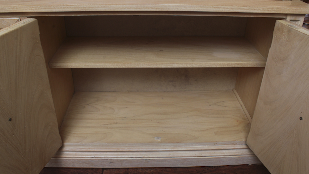 Contemporary China Cabinet