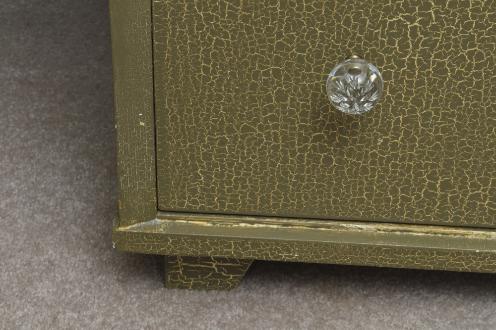 1930's - 40's Era Chest of Drawers by Huntley Furniture