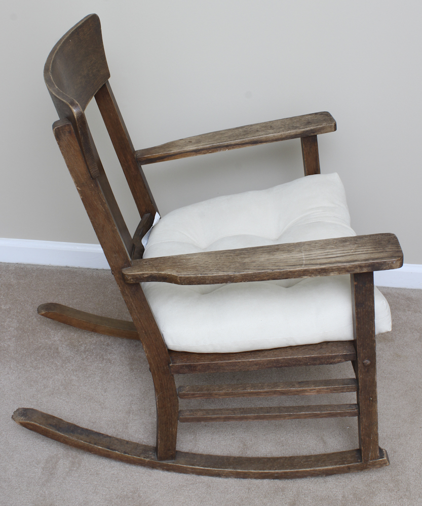 Antique Oak Rocking Chair Circa 1900s