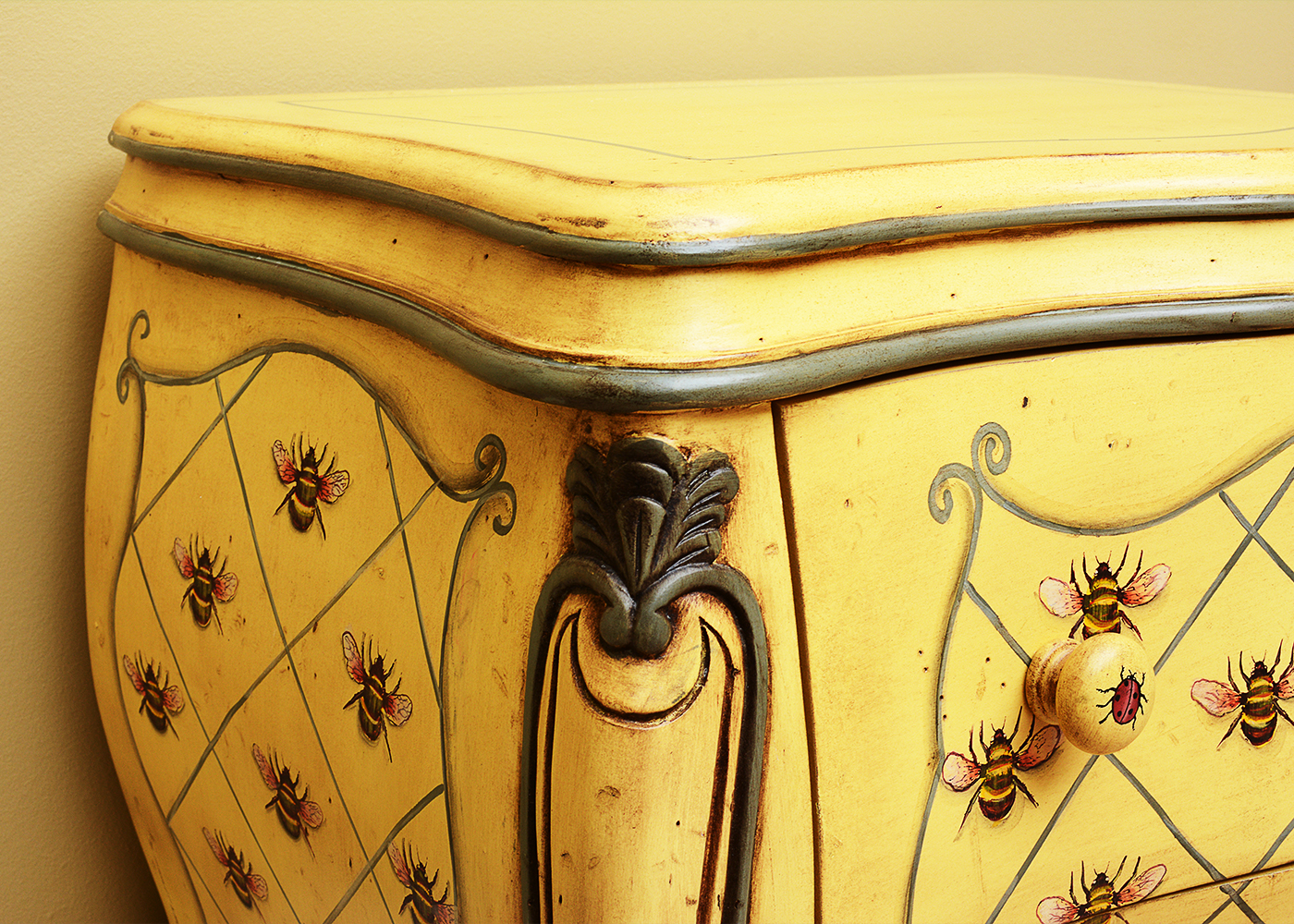 Bombe Chest of Drawers With Bee and Beetle Motif