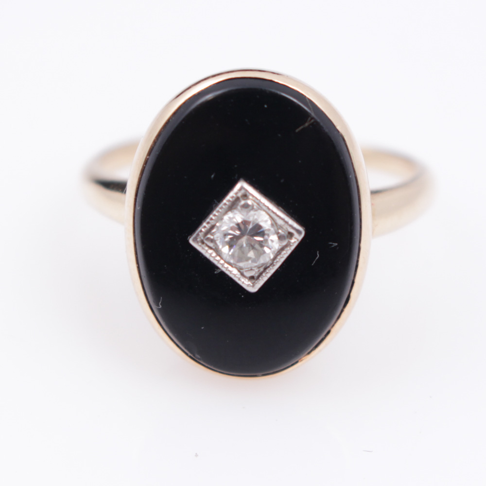 Edwardian 14K Yellow Gold Onyx and Diamond  Ring