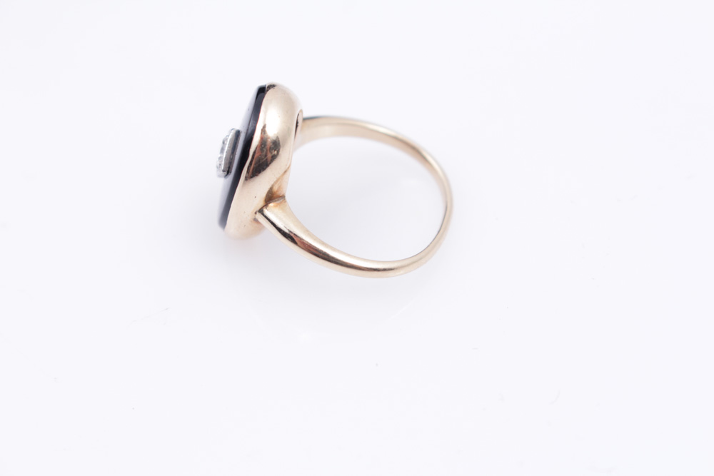 Edwardian 14K Yellow Gold Onyx and Diamond  Ring