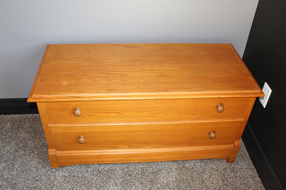 Cedar-Lined Oak Chest