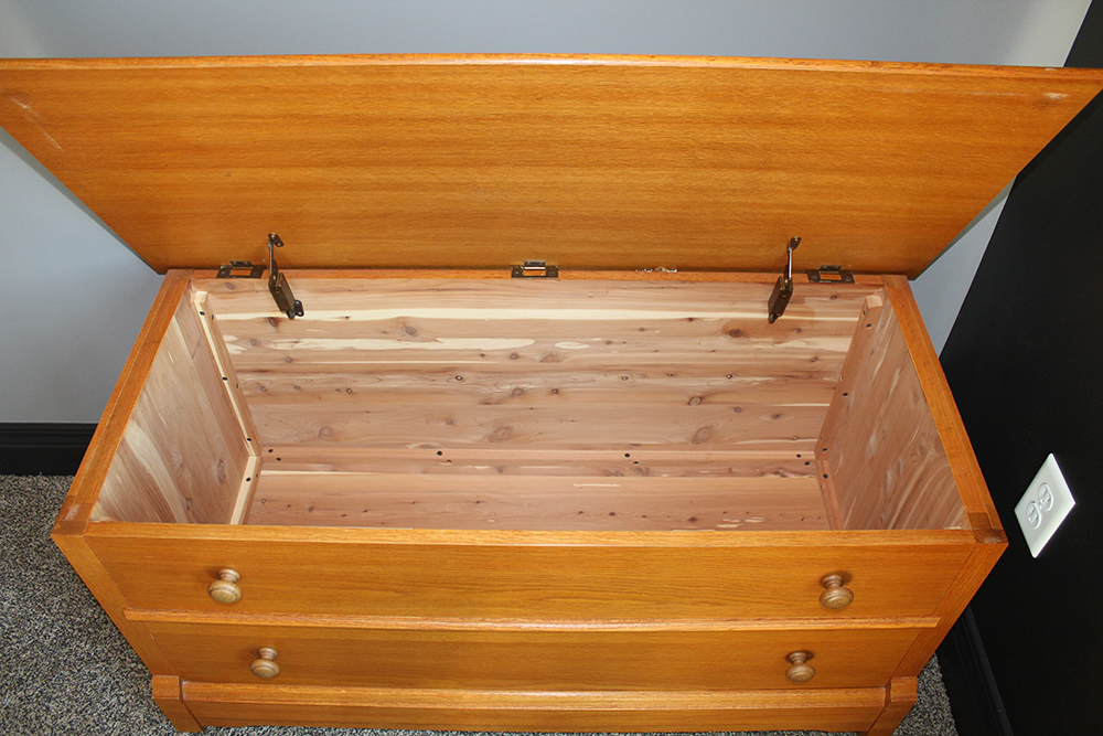Cedar-Lined Oak Chest