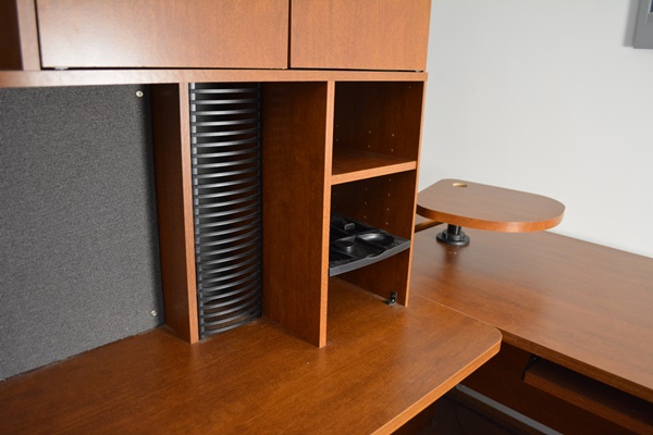 Sauder Computer Desk With Left Peninsula and Desk Chair