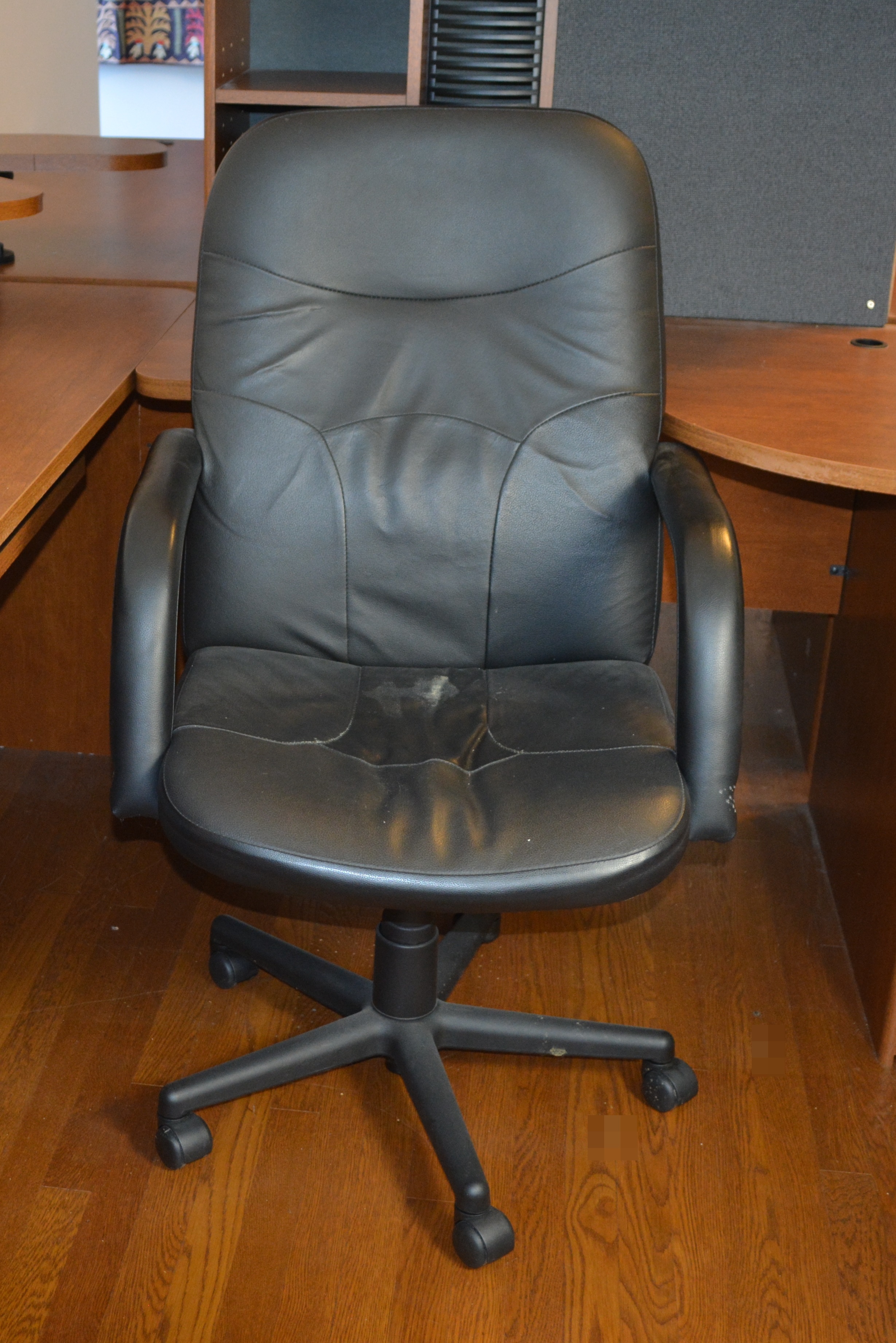 Sauder Computer Desk With Right Peninsula and Desk Chair