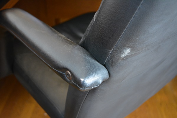 Sauder Computer Desk With Right Peninsula and Desk Chair