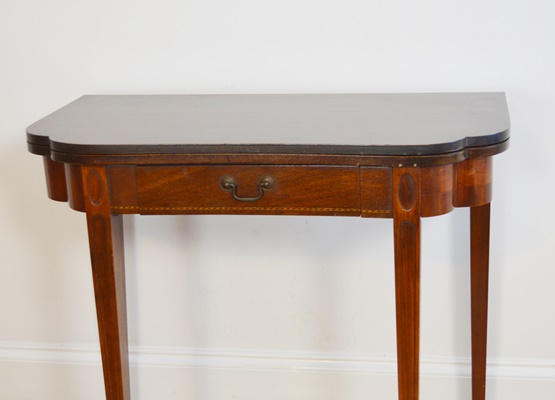 Vintage Hepplewhite Style Mahogany Game Table