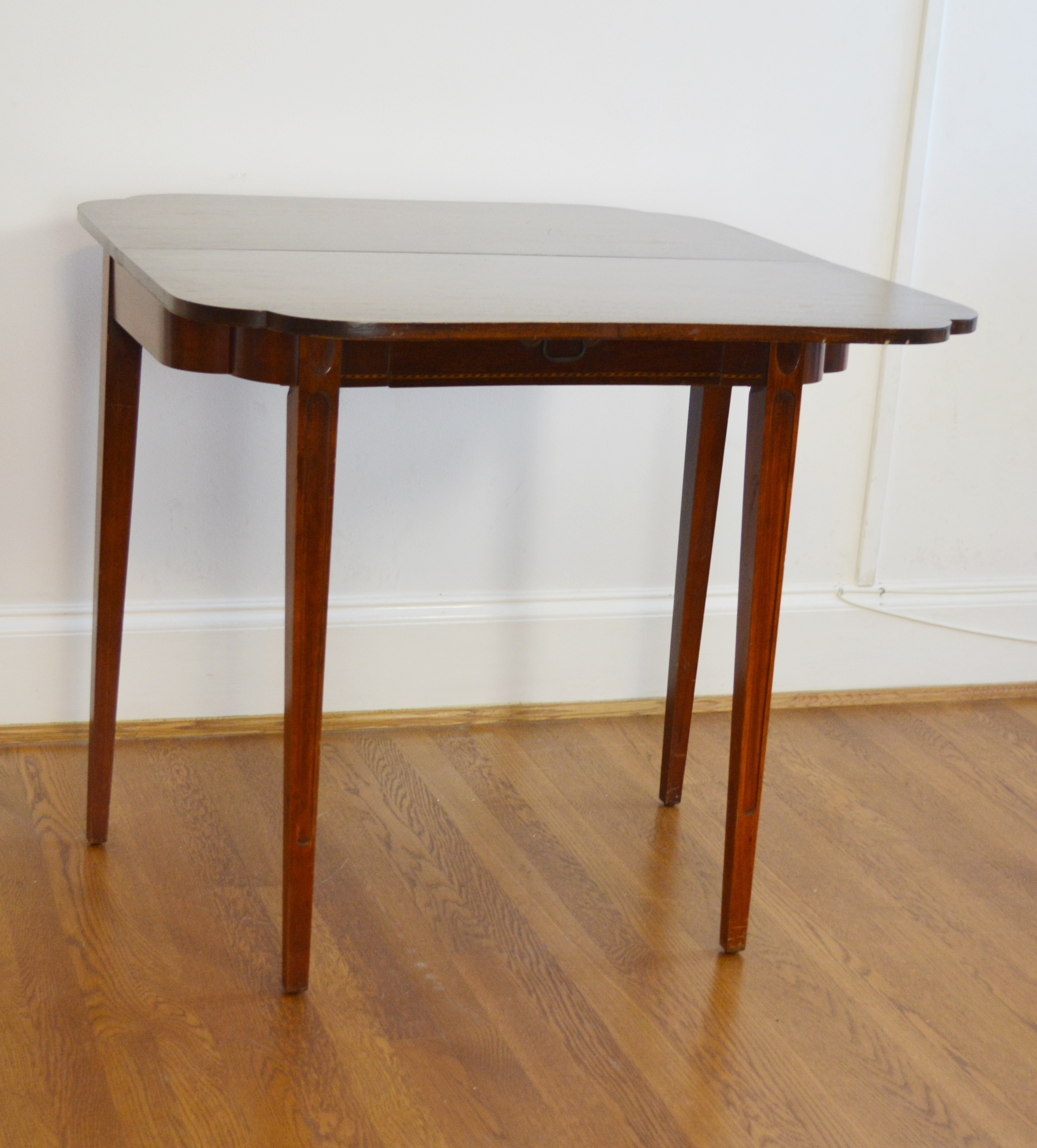 Vintage Hepplewhite Style Mahogany Game Table