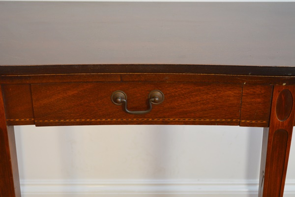 Vintage Hepplewhite Style Mahogany Game Table