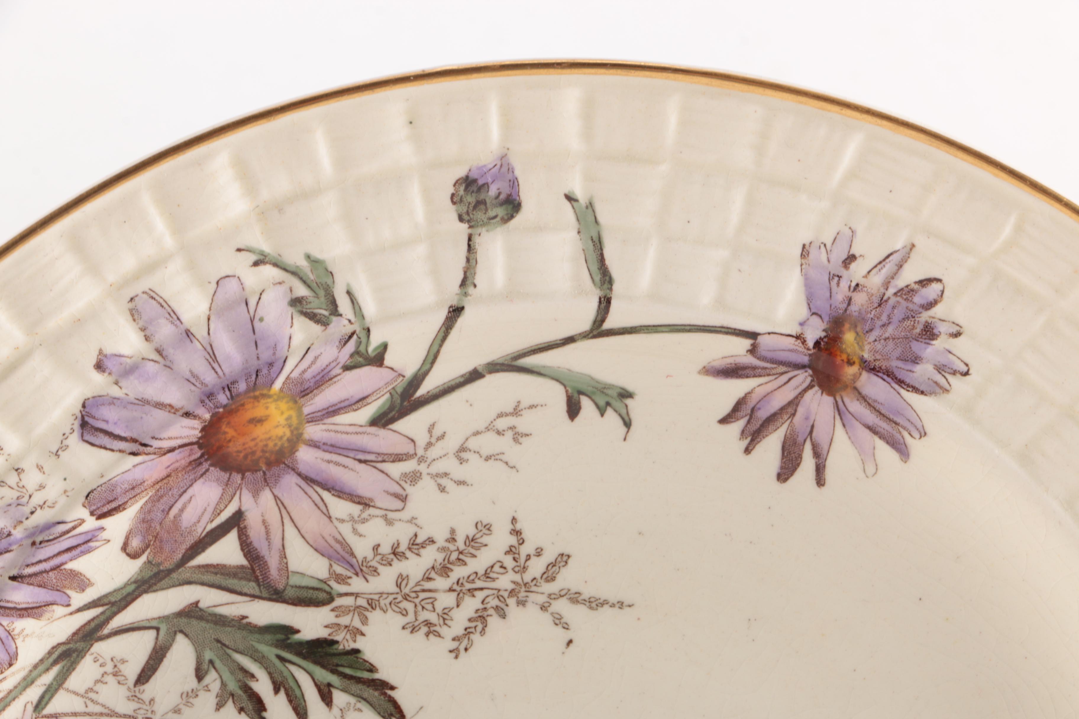 George Jones & Son Daisy With Bee Plates