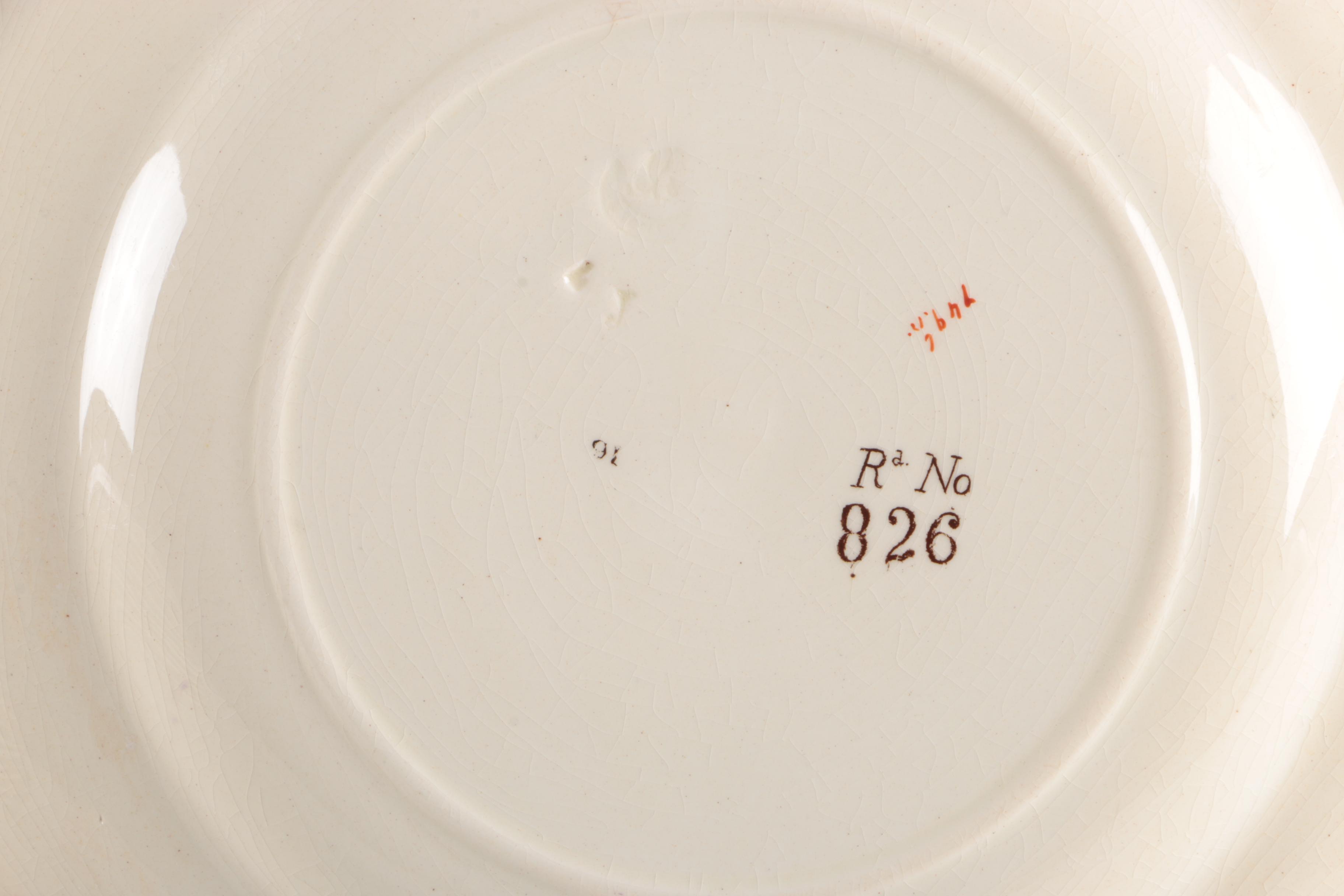 George Jones & Son Daisy With Bee Plates