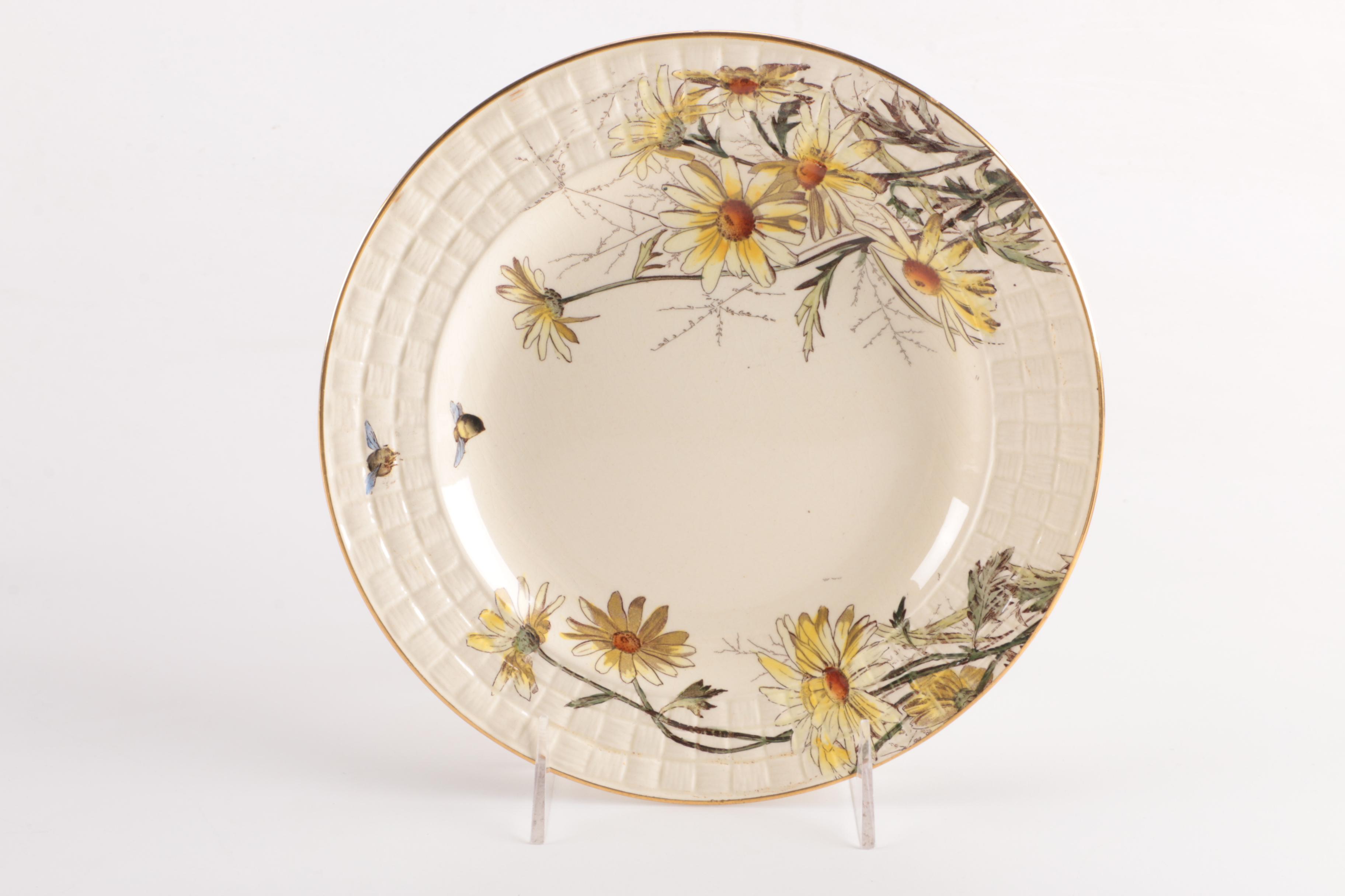 George Jones & Son Daisy With Bee Plates