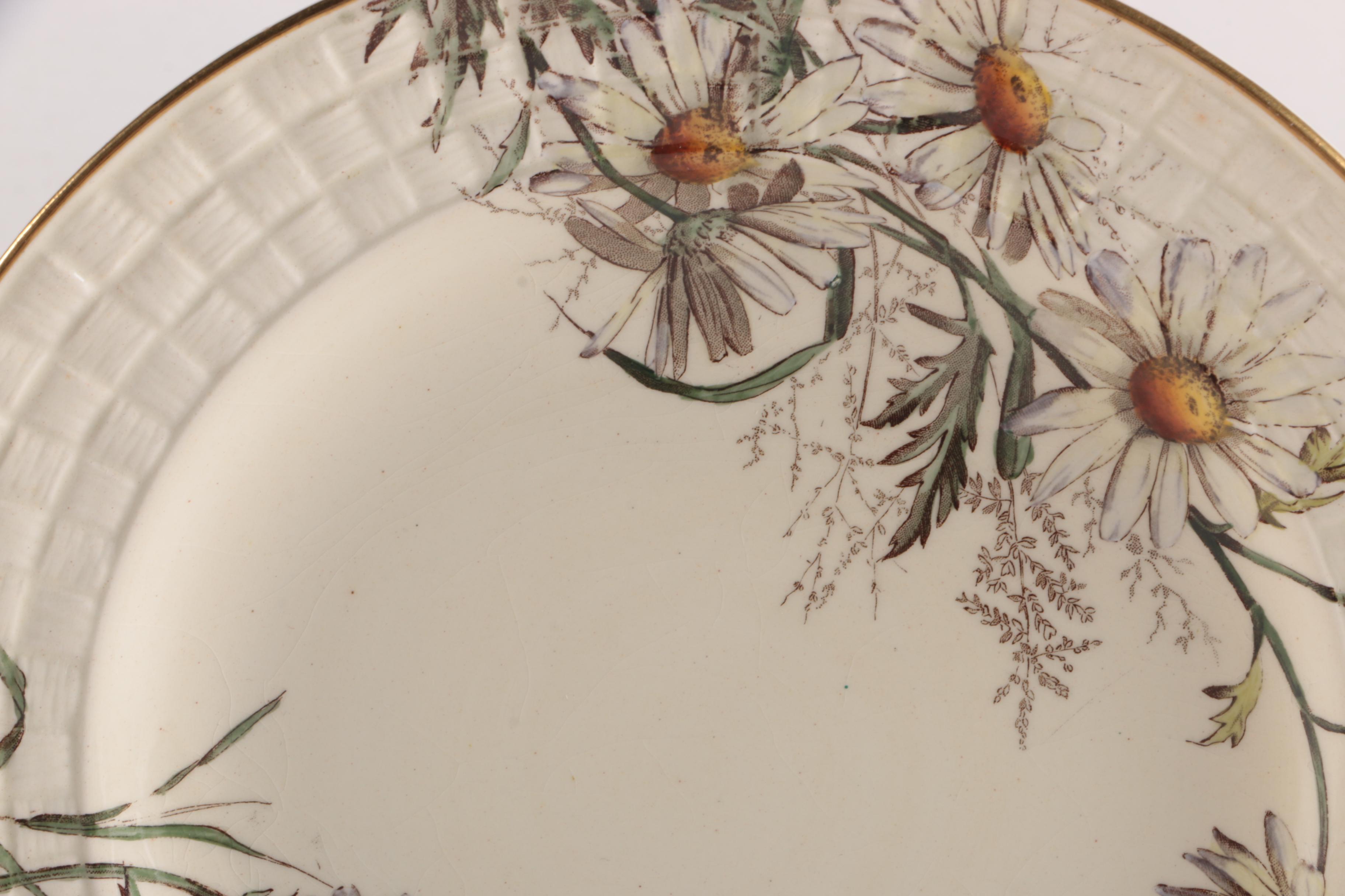 George Jones & Son Daisy With Bee Plates