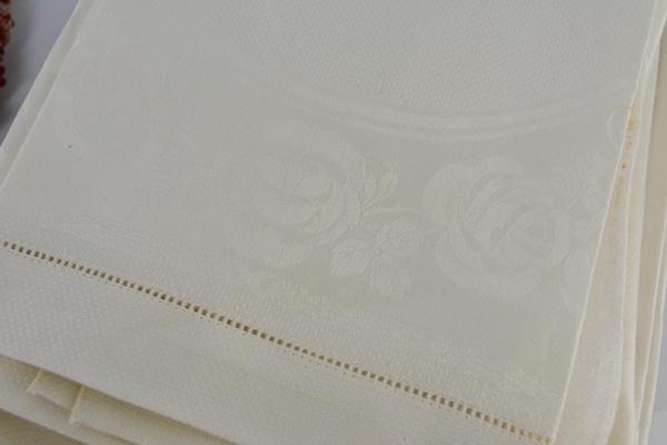 Entertaining Decor Collection