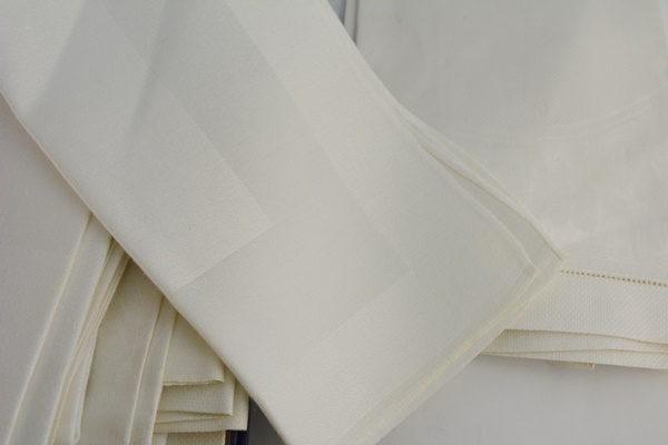 Entertaining Decor Collection