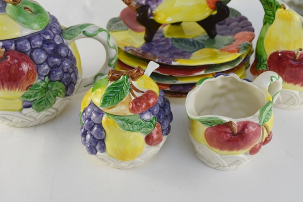 Otagiri "Fruit Basket" Tea Set