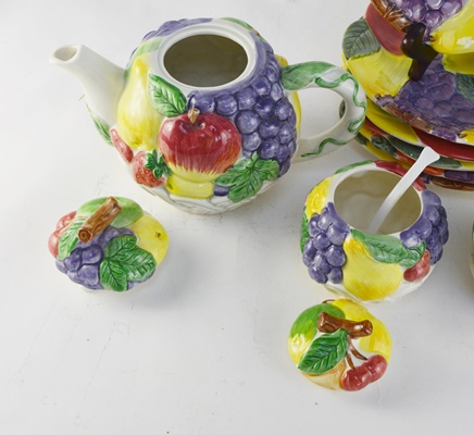 Otagiri "Fruit Basket" Tea Set