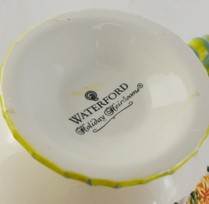 Waterford Holiday Heirloom Pagoda Songbird Tea-For-One Set