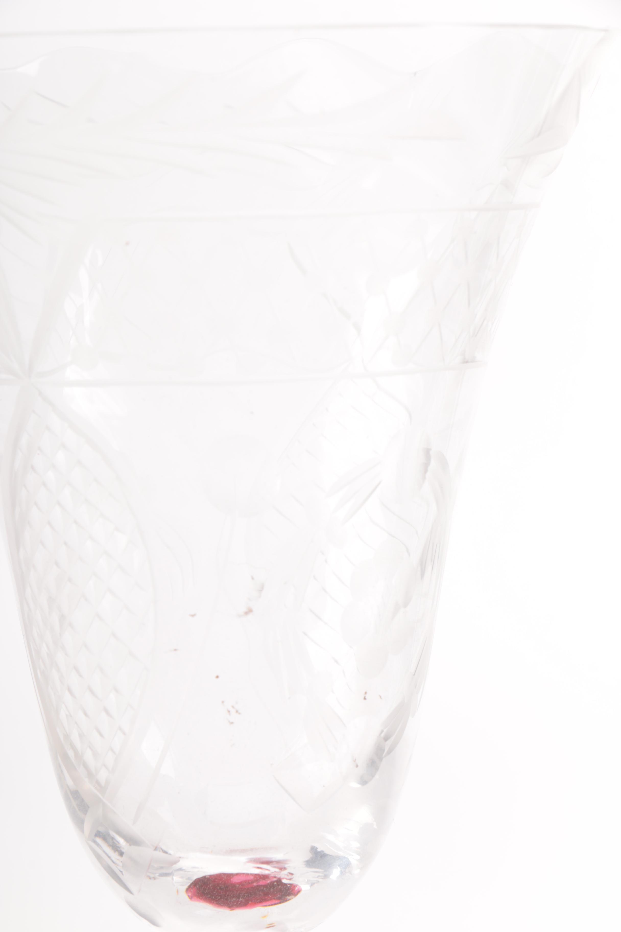 Decorative Arts With Glassware