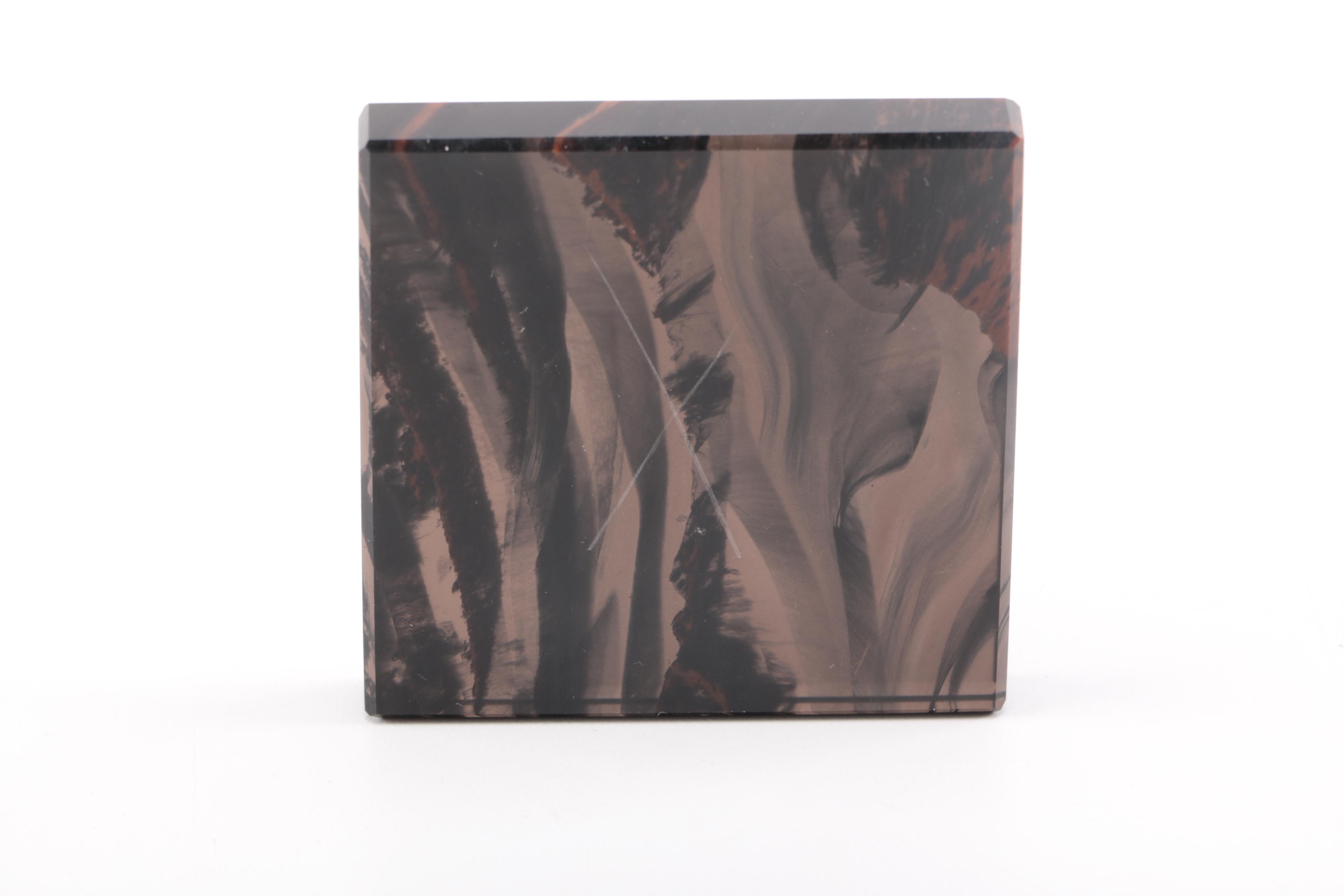 Decorative Arts With Glassware