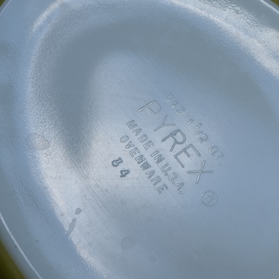 Vintage Pyrex Bakeware Set
