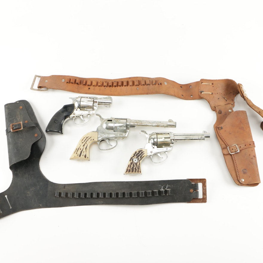Mattel Vintage Toy Revolvers With Gun Belts