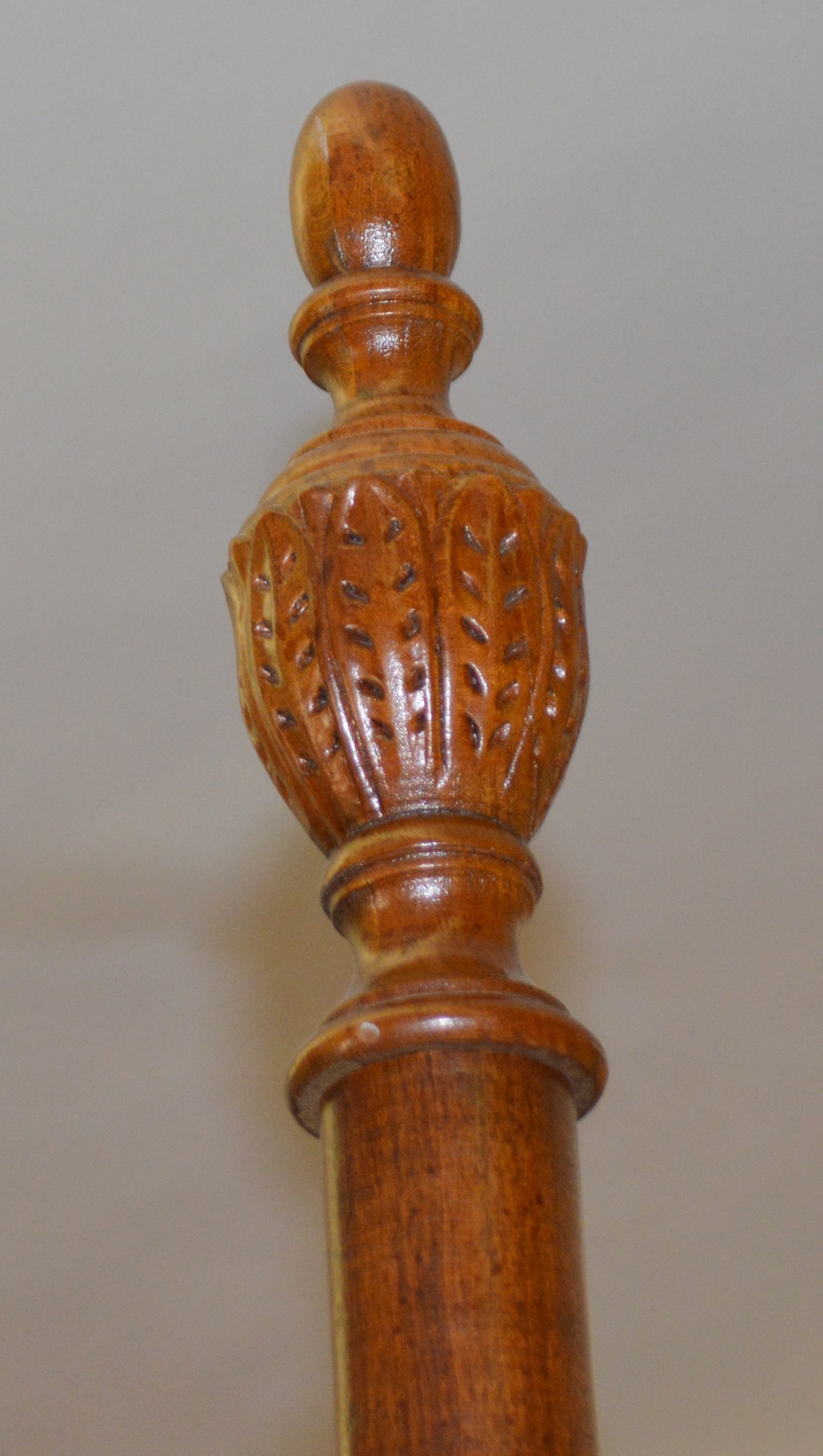 Henredon Four Poster Mahogany Queen Size Bed