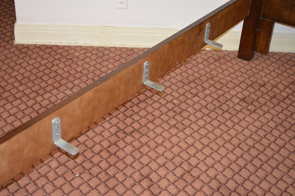 Henredon Four Poster Mahogany Queen Size Bed