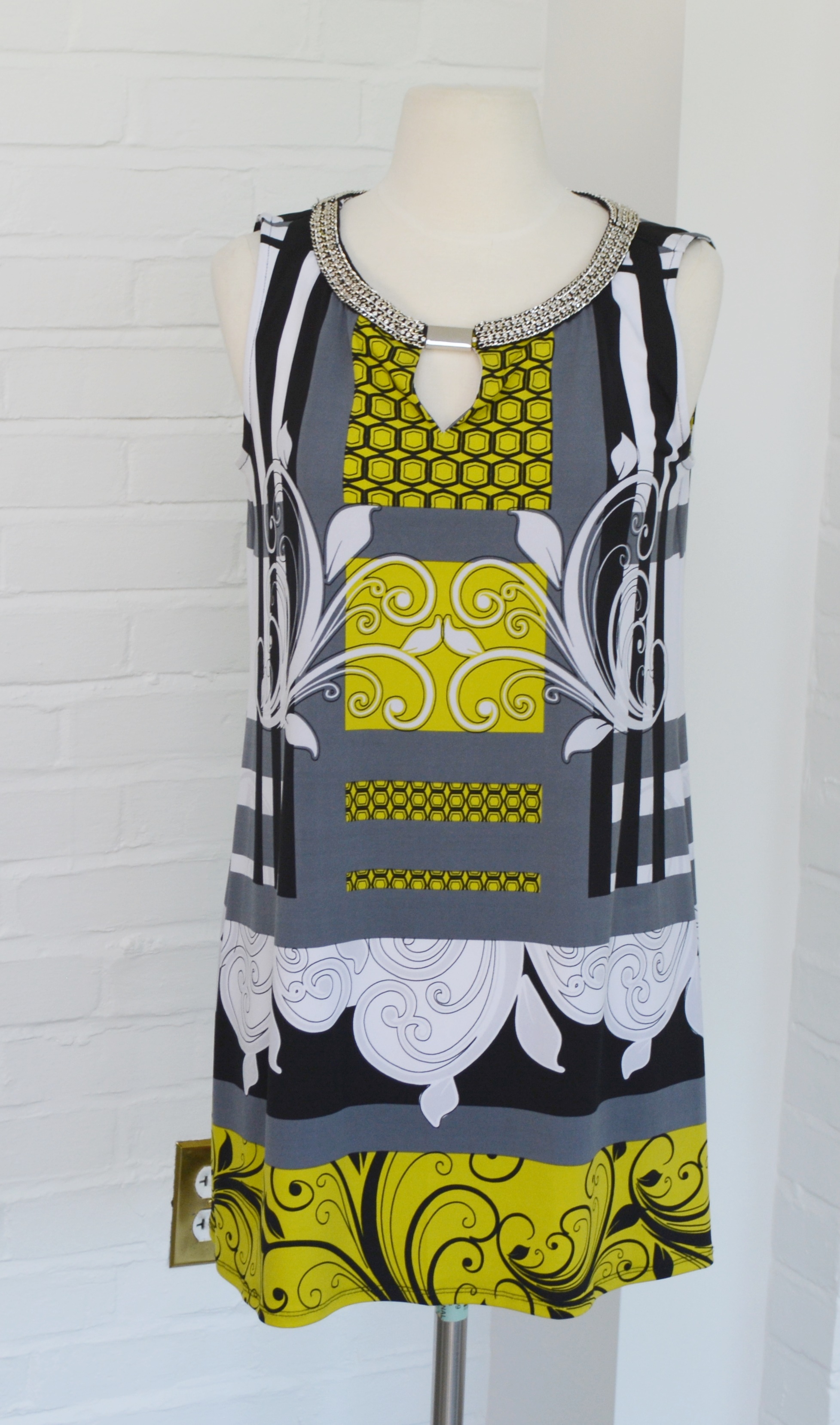 Alfani Women's Sleeveless Blouse