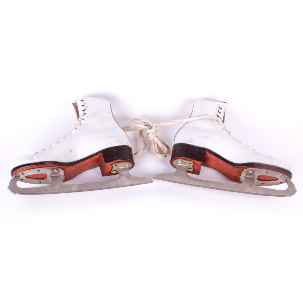 Pair of Women's Ice Skates