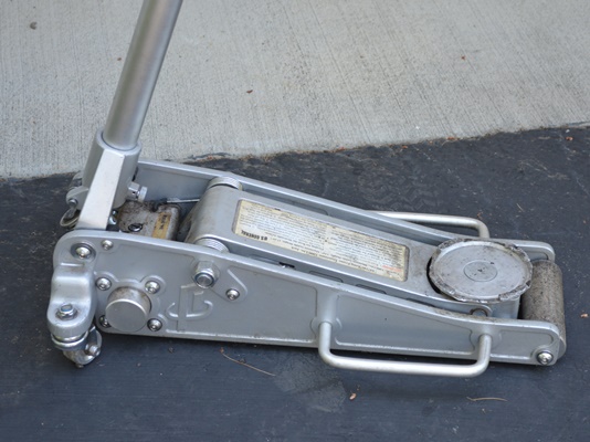 US General Model 47246 Floor Jack