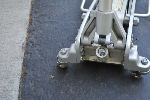 US General Model 47246 Floor Jack