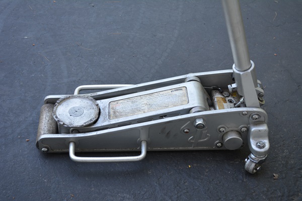 US General Model 47246 Floor Jack
