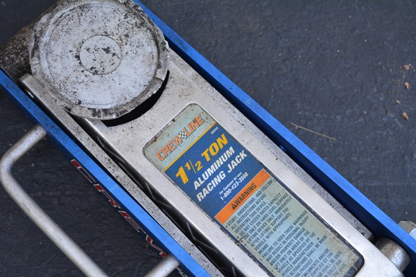 Crew Line 1.5-Ton Aluminum Racing Car Jack