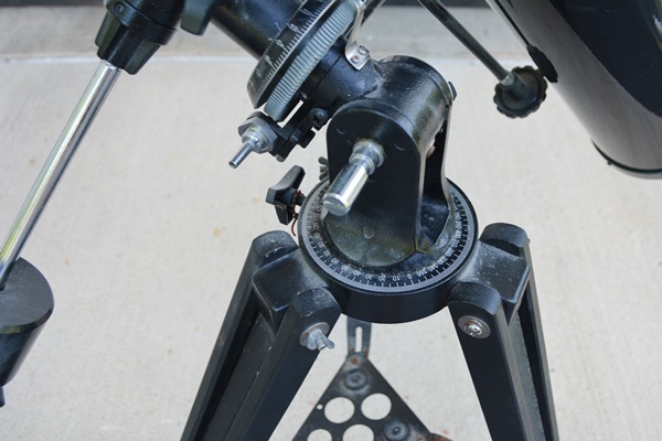 Meade Telescope Saturn, Model 114EQ