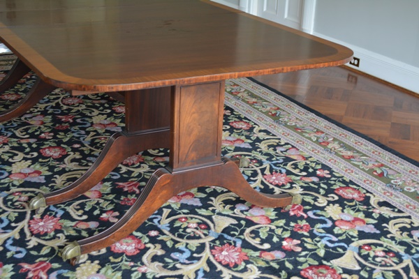 Vintage Duncan Phyfe Style Dining Room Table