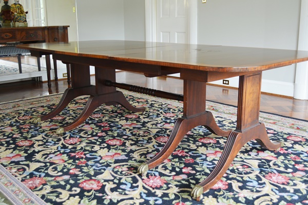 Vintage Duncan Phyfe Style Dining Room Table